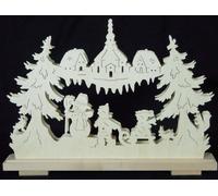 Adorno navideño con figura de muñeco de nieve, motivos invernales y luces. Dimensiones: 44x32x7 cm. Producto nuevo