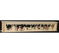 Adorno navideño con motivos de muñecos de nieve, animales del bosque e iluminación. Dimensiones: 72x10x10 cm. Producto nuevo