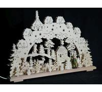 Arco decorativo con motivos forestales, que incluye un cazador y luces. Dimensiones: 70x43x7 cm. Producto nuevo