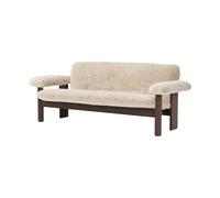 Audo Copenhagen Sofá Brasilia 2 plazas Dark oak-Nature sheepskin curly