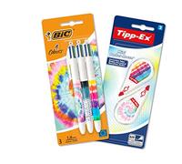 BIC Tie Dye Desk Set con BIC 4 Colores Decors Tie Dye Bolígrafos y Cinta Correctora Mini Pocket Mouse Decors - Diseños Surtidos, Paquete de 3+2