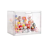 BOHOIDEE Vitrina acrílica Transparente con Dos estantes de exhibición para Figuras, Caja organizadora de Almacenamiento a Prueba de Polvo con Puerta magnética, Vitrina de acrílico Coleccionable