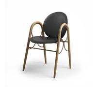 Brdr. Silla de Comedor Krüger Arcade con Estructura de Metal Latón y Madera de Roble y Tapizado en Cuero Negro