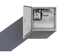 Caja de conexiones eléctrica, con protección IP65, resistencia al impacto IK08, dimensiones 60x60x20 cm, color gris claro, para montaje en pared