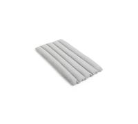 Cojín acolchado suave Palissade para sillón, color gris cielo bajo.