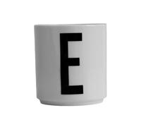 Design Letters Taza con letra Design Letters E