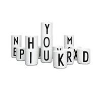 Design Letters Taza con letra Design Letters T