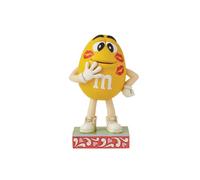 Enesco M&M's by Jim Shore M&M - Figura de personaje amarillo con pintalabios y marcas de beso, resina de piedra, pintada a mano, coleccionable, estatua de caramelo M&M, decoración del hogar, 6.5