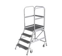 Escalera con tarima de ascenso por un lado MUNK, plataforma y escalones de rejilla