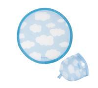 Fisura - Abanico redondo plegable. Ventilador de mano plegable original. Frisbee divertido. 1 unidad. Abanico portátil para fiestas. 20 cm. (Nubes, azul)