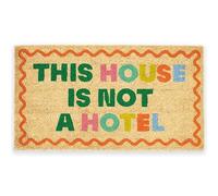 Fisura - Felpudo Entrada casa “Not a Hotel” de Coco con Base Antideslizante de PVC. Felpudo Interior Multicolor Pintado a Mano. Alfombra Entrada casa con Mensaje Divertido. 70 x 40 cm