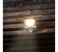 Foco exterior OSRAM ENDURA FLOOD, gris, sensor 50 W 840 IP44