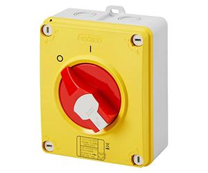 Gewiss Sectador giratorio, Hp, emergencia, caja de material aislante, 32A 4P, pomo rojo candado, IP66/67/69