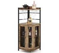 GIANTEX Armario de Vino Esquinero con Puertas de Malla Metálica, Estantería de Almacenamiento con Soporte para Copas de Vino, Estante Ajustable, Aparador para Bar, Comedor, Salón (Marrón Claro)
