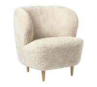 GUBI Butaca Lounge Stay Small Piel de oveja Moonlight-roble lacado