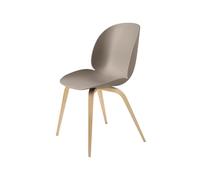 GUBI Silla Beetle New beige. base de roble lacado mate