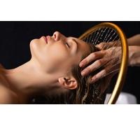 Head spa durante 60 minutos con tratamiento a elegir bebida masaje capilar color en raíz y masaje kobido