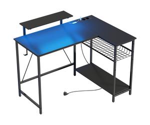 HOMCOM Escritorio Gaming Esquinero con LED, Tomas Eléctricas, Soporte para Monitor y Estantería, Negro Aosom España