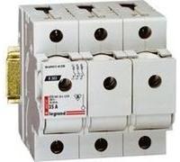 Interruptor automático de protección R 303, 16 A, 3 polos