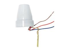 Interruptor fotoeléctrico 10A, controla la luz automáticamente, ideal para ahorro energético y sistemas de iluminación exterior.