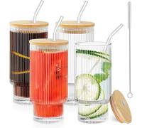 Juego de 4 vasos de vidrio de 350 ml con tapas de bambú y pajitas de vidrio - Vasos transparentes con relieve, ideales para café frío, cerveza, cócteles, té, refrescos, jugos y sodas.