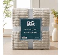 Kimbatex Textil Hogar Tienda Manta Plaid Canalé con Sherpa - 100% Poliéster, Ultra Suave y Cálida - para Sofá o Cama - Disponible en 125x155, 160x220 y 220x240 cm - 7 Colores. (Beige, 125x155cm)