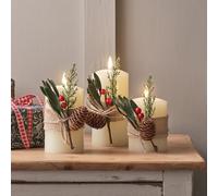 Lights4fun TruGlow® Juego de 3 Velas Sin Llama a LED Blanco Calido a Pilas en Cera Real Adornado con Follaje Invernal con Temporizador y Mando a Distancia Decoración Navideña