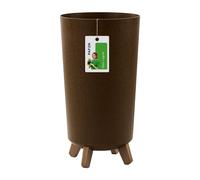Maceta Gracia Tubus Slim Eco Wood en las piernas