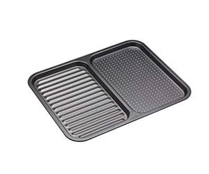 MasterClass Bandeja de horno dividida antiadherente con secciones perforadas y estriadas con PTFE, PFOA y libre de BPA Antiadherente Robusto acero al carbono de 1mm de espesor, 39 x 31cm