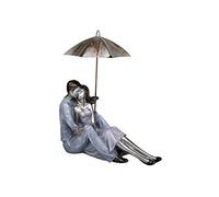 Maturi Summer of Love-Figura Decorativa de Pareja sentada y abrazada con Paraguas, Cloruro de polivinilo, Multicolor, 23.5 x 24 x 16cm