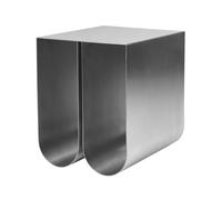 Kristina Dam Studio Mesa auxiliar Curved Stainless steel