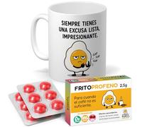 mundohuevo Regalo Pack Original para Amigos, Pareja, Familia y Oficina | Taza Divertida “Siempre tienes una excusa lista” 350 ml + 12 Caramelos de broma en blister Sin Azúcar con sabor cereza.
