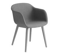 Muuto Silla Fiber con reposabrazos y patas de madera Remix 133-grey