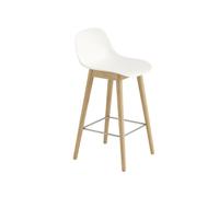 Muuto Taburete bar con respaldo Fiber 65 cm Natural white-patas de roble