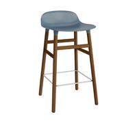 Normann Copenhagen Taburete de bar Form Chair con patas de nogal azul