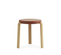 Normann Copenhagen Taburete Tap Caramel. patas de roble