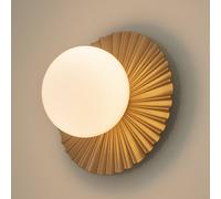 Nuura Aps Aplique de pared Nuura Liila Muuse, Ø 20 cm, IP44, dorado/ópalo