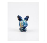 Obra de Arte Única de la Colección Artisan Bunny: Conejito con Diseño Artesanal en Acrílico y Resina Epoxi Premium