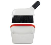 OXO Good Grips Kit de cepillo y recogedor compactos, fácil de guardar, color blanco