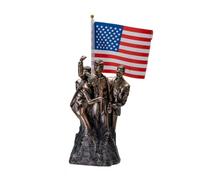 Pacific Giftware Figura de resina Trump Fight Fight Fight con acabado de bronce detallado que representa un momento icónico coleccionable con la bandera estadounidense patriótica estatua de Trump para