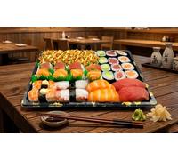Para 2 personas: menú Sushi Corazón prémium con mix de entrantes 18 piezas de sushi 2 postres y 1 botella de vino