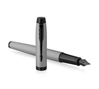 Parker IM Premium Black Edition - Pluma estilográfica, color gris acromático mate con ribete negro, punta fina, tinta negra, caja de regalo