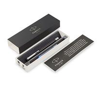 PARKER Vector pluma estilográfica, color negro con adorno cromado, plumín mediano, tinta azul, en estuche de regalo