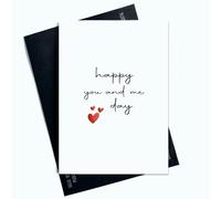 Peachy Antics Tarjeta de aniversario para el día de San Valentín con texto en inglés Happy You And Me, AP14