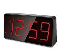 Peakeep Reloj digital que funciona con pilas, reloj despertador para dormitorios, números grandes inalámbricos, 4 reguladores de intensidad para personas mayores, reloj despertador de volumen