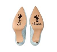 Pegatina "Sí Quiero" con los adorables ratones Mickey y Minnie para la suela de tus zapatos de boda. Este vinilo decorativo es ideal para novios y novias, añade un toque divertido y personalizado a tu