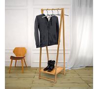 Percha para ropa hecha de bambú