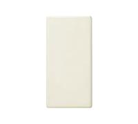 Placa ciega de diseño elegante, color marfil, ideal para cubrir cajas eléctricas y mejorar la estética en espacios interiores.