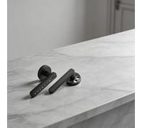 Rackumic Smart Handle Lock Modelo mejorado con huella dactilar Contraseña Tarjeta Grip abierto para TUYA habilitado para puertas de oficina y hogar Alta universalidad Negro (plus)