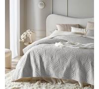 ROOM99 Feel Elegante Colcha en Color Gris Claro 220 x 240 cm, versátil como Colcha para Cama o sofá, Ideal como Colcha de Terciopelo